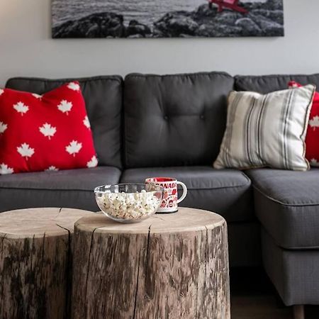 Lovely 2 Bedroom Suite Steps From The Beach Victoria Exteriér fotografie
