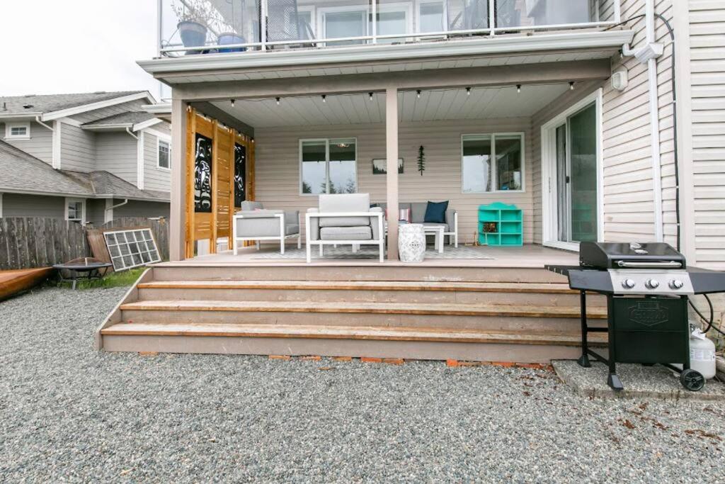 Lovely 2 Bedroom Suite Steps From The Beach Victoria Exteriér fotografie