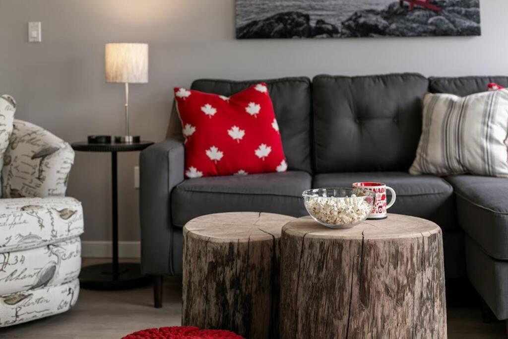 Lovely 2 Bedroom Suite Steps From The Beach Victoria Exteriér fotografie